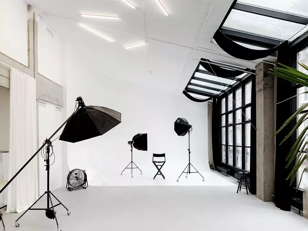 Зал №3 – от 3150 руб/час 150м² 7 professional equipment rent photo studio 2963 1